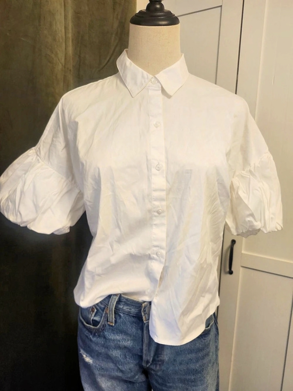 Express Puff Sleeve Button Down White Size Medium Like New